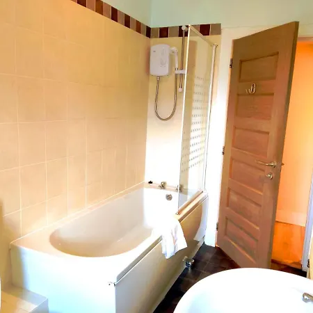Catcune Family Suite Gorebridge Exterior photo