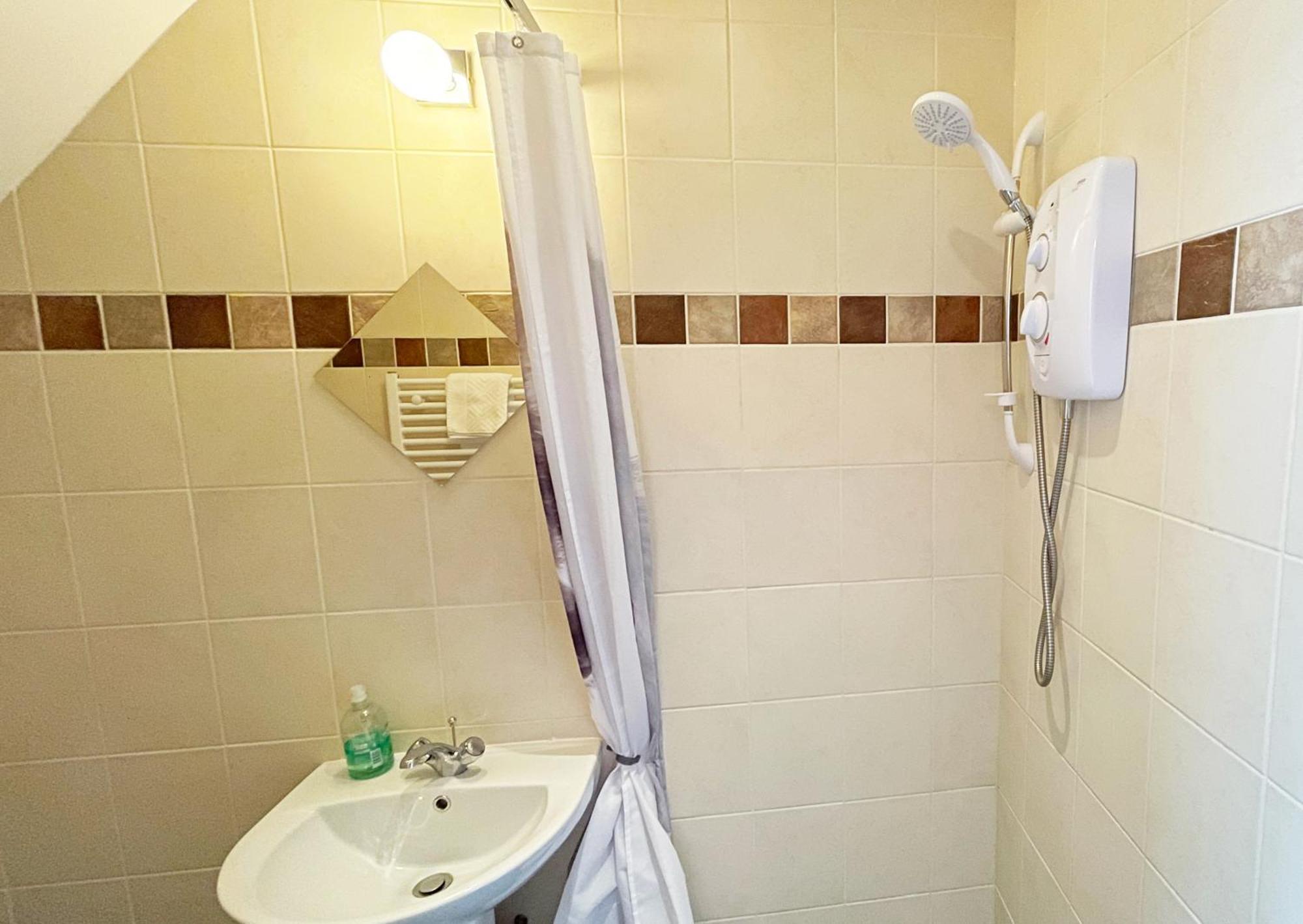 Catcune Family Apartment Gorebridge